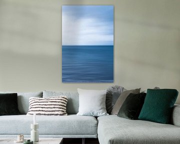 Long exposure blauwe zee bij de kust van Wales, Groot Brittannië van Christa Stroo fotografie