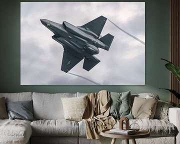 USAF Lockheed Martin F-35A Lightning II is opgestegen. van Jaap van den Berg