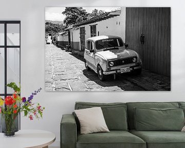 Oude Renault 4 Amigo Fiel auto in Colombia | Zuid Amerika van Ellis Peeters