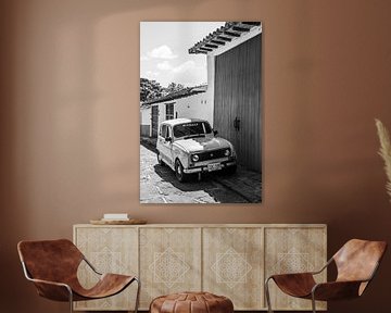 Oude Renault 4 Amigo Fiel auto in Colombia | Zuid Amerika van Ellis Peeters