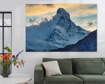 De Matterhorn in het licht van de ondergaande zon van Menno Schaefer