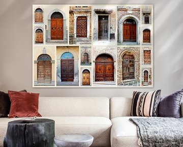 Collage de portes en bois ornées italiennes