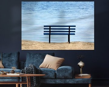 Blaue Bank mit Blick aufs blaue Meer von Reiner Würz / RWFotoArt