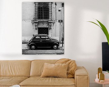 Alter Fiat 500 auf den Straßen von Rom von Dayenne van Peperstraten