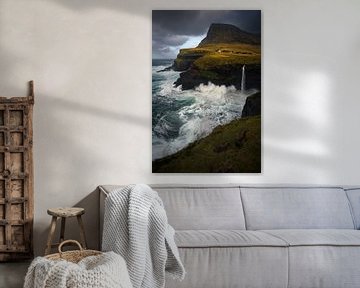 Mulafossur waterval tijdens een heftige storm op de Faroer eilanden van Jos Pannekoek