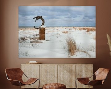 Zeemeermin sculptuur in de winter, Noordwijk van Yanuschka - Artistieke Fotografie Noordwijk & Digitale Kunst