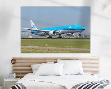 Landing of KLM Boeing 777-300, registration PH-BVO. by Jaap van den Berg