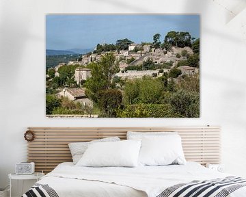 Het schilderachtige Bonnieux in de Luberon Vallei in Zuid-Frankrijk. van Ralph Rozema