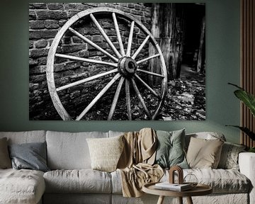 Wooden wagon wheel by Kees Wessels