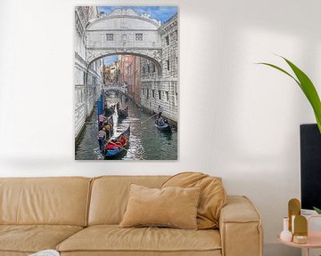 Gondolier devant le Pont des Soupirs à Venise sur t.ART