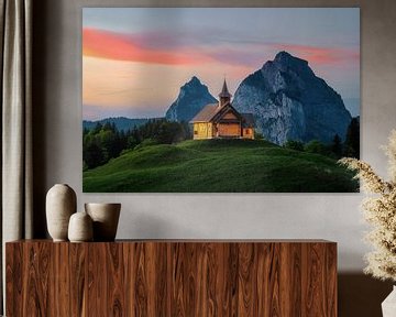 Chapelle de montagne au crépuscule sur Philipp Hodel Photography