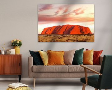 Uluru en feu sur Inge Hogenbijl