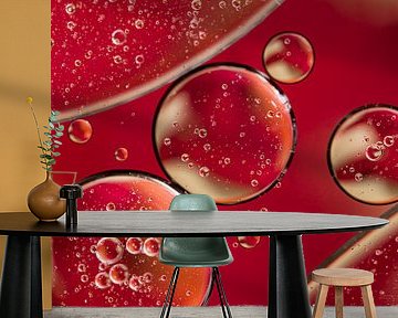 Warm colors: red and champagne (bubbles and bubbles) by Marjolijn van den Berg