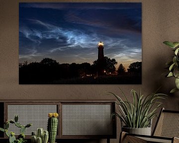 Gloeiende nachtwolken | Cape Arkona Lighthouse van Franz Müller