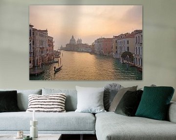 Gondoliere im Canal Grande - Venedig von Jiri Viehmann