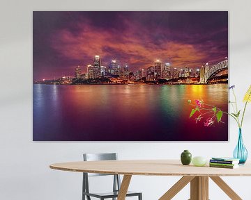 Panorama Skyline von Sydney in Australien bei Nacht Wallpaper von Animaflora PicsStock