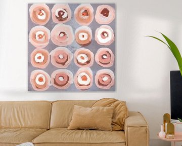 Géométrie abstraite peinte en rose, orange, brun et violet sur Dina Dankers
