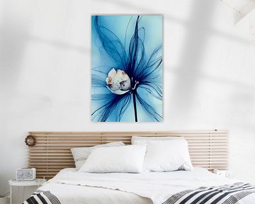 Blue XIII- bouton de fleur bleu et blanc en forme de fil d'Ariane sur Lily van Riemsdijk - Art Prints with Color