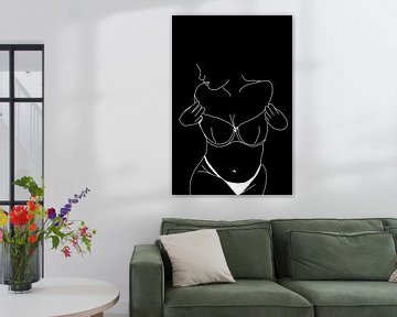 lijntekening van vrouwelijk silhouet dat in lingerie zit van Margriet Hulsker