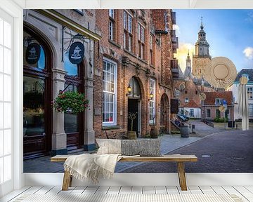 De binnenstad van Zutphen en de St. Walburgis kerk.