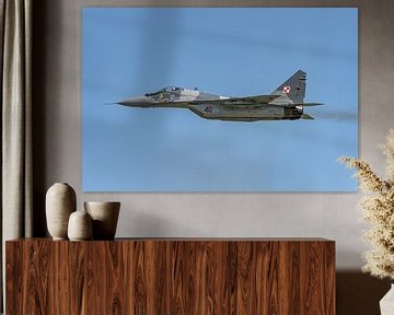 Flyby van een aardig rokende Poolse MiG-29.