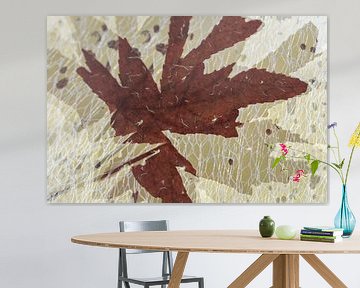 Abstract blad van een boom in natuurlijke tinten van Lisette Rijkers