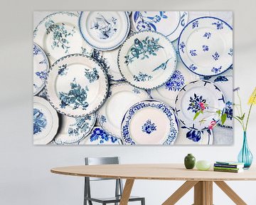 Oude Franse bordjes à la table mix van blauw wit van Blond Beeld