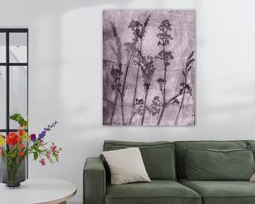 "Sogni di fiori". Retro flowers, plants and grasses in taupe by Dina Dankers