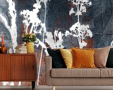 Abstract Retro Botanisch. Varens, bloemen en grassen in wit op roestbruin en blauw van Dina Dankers