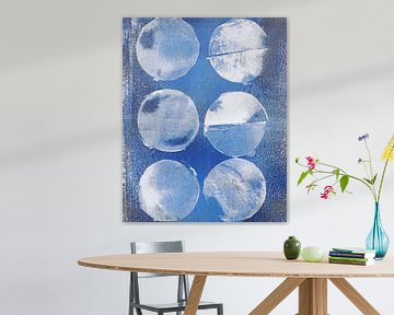 Moderne Abstracte minimalistische kunst in blauw, wit, bruin, roest van Dina Dankers