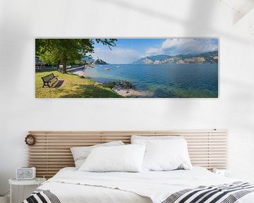 Lake Garda shore near Malcesine by SusaZoom