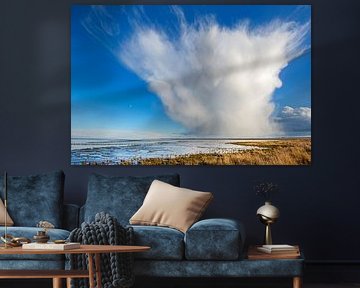 Wolken über dem Wattenmeer bei Holwerd bei Ebbe von Marcel van Kammen