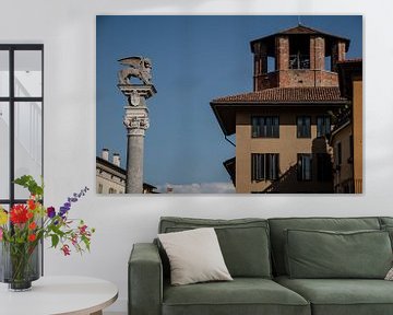 stad Udine, beeld van leeuw met vleugels van Eric van Nieuwland