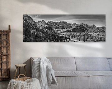 Panorama de montagne des Alpes d'Allgäu en Bavière. Images en noir et blanc sur Manfred Voss, Schwarz-weiss Fotografie