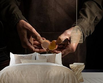 Tap an egg by Saskia Schepers