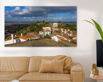 Uitzicht op Monsaraz in de Alentejo, Portugal van Adelheid Smitt