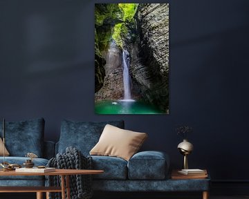 Droomachtige waterval in Slovenië