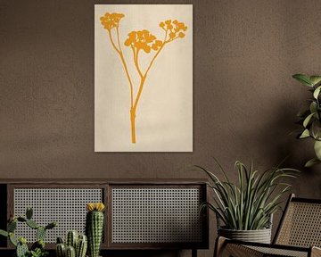 Art botanique moderne. Fleur en jaune sur beige sur Dina Dankers