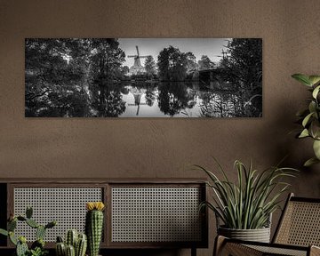 Windmolen bij Hamburg in zwart-wit. van Manfred Voss, Zwart-Wit Fotografie