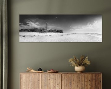 Lighthouse on the beach in Florida. Black and white image. by Manfred Voss, Schwarz-weiss Fotografie