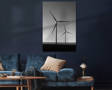 Zwart-wit foto van minimalistische windmolens van Phillipson Photography