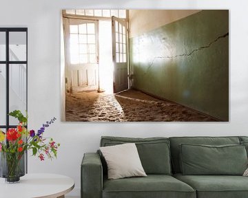 Tür zum Himmel, Kolmanskop (Namibia) von Mark Zoet