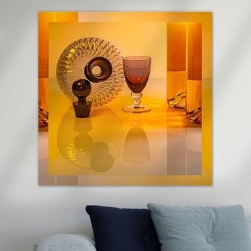 Stilleven. Glas in Oranje. van Alie Ekkelenkamp