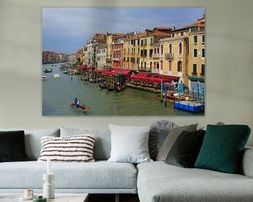 Canal Grande in Venetië, Italië van Michel van Kooten