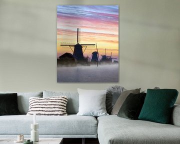 Kinderdijk Sonnenaufgang mit Nebel von Roy Poots