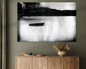 boat in Lake Annecy von Dennis Robroek