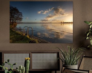 Badeleiter am Ufer bei Sonnenaufgang von KB Design & Photography (Karen Brouwer)