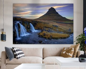 Kirkjufellsfoss with the Kirkjufell mountain in the background by Ken Costers