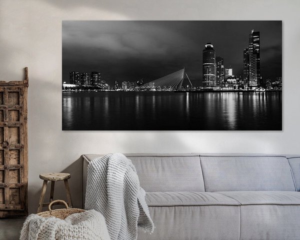 Rotterdam de nuit, panorama noir et blanc