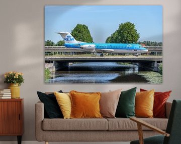 KLM Cityhopper Fokker 70 (PH-KZI). von Jaap van den Berg